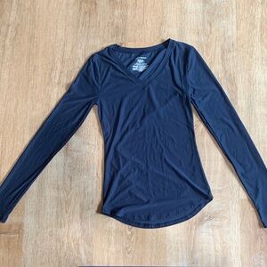Women's Navy Long Sleeve V-Neck Top